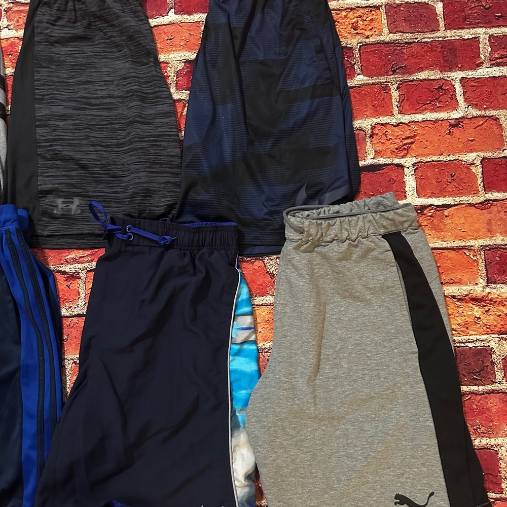 Men shorts bundle size large - image 9